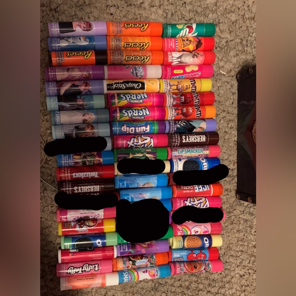 50 brand new lip balms lot